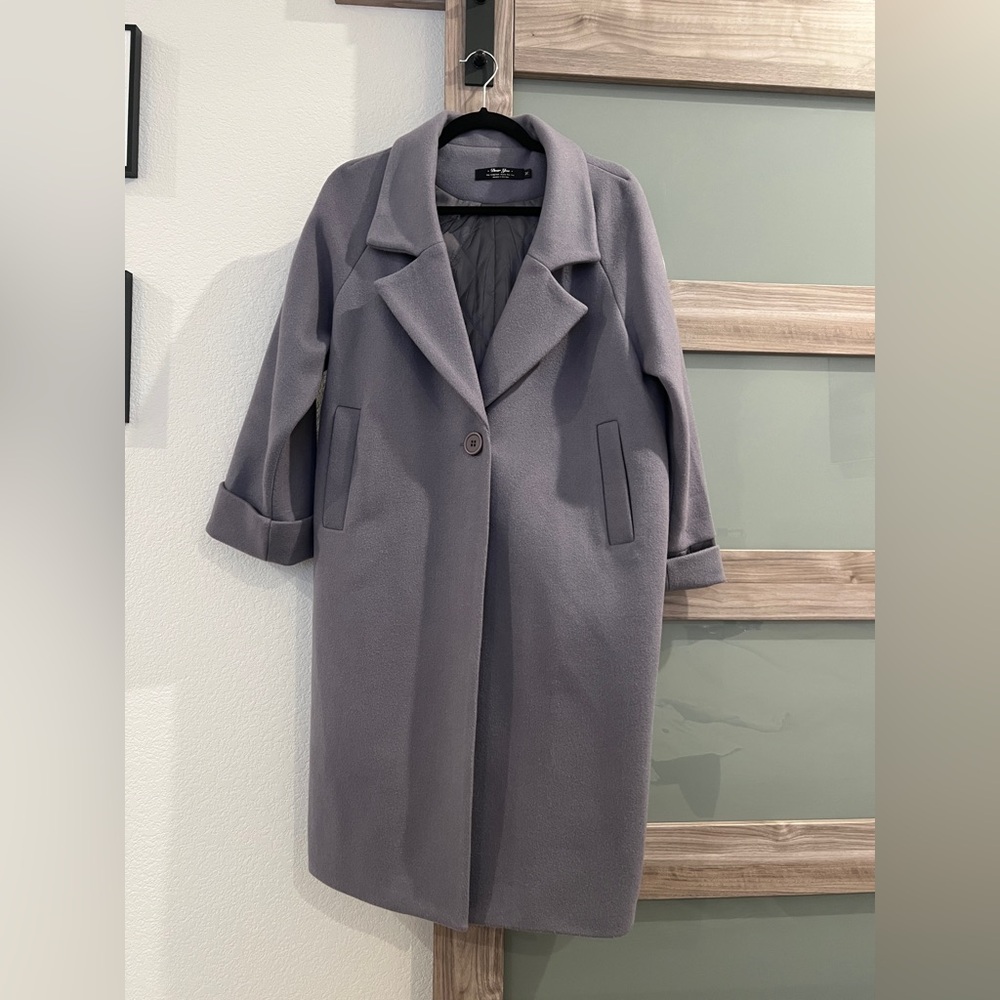 Elegant Gray Women's Coat